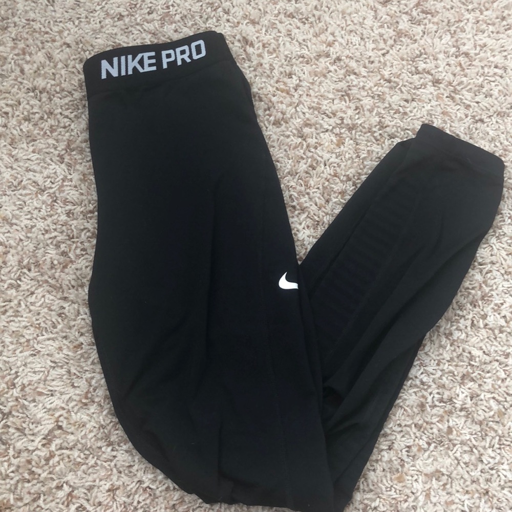 Girls’ Nike Pro Tight